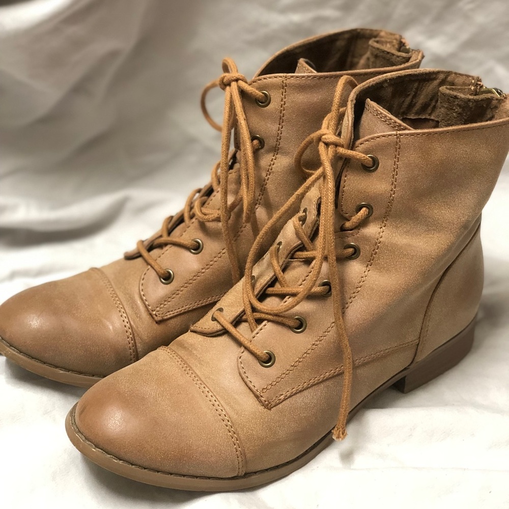 G by Guess combat boots size 8